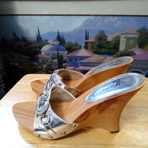 👡🍎Geena Metallic Wedge Sandals 👡 Size 8.5 Women,👠 A FABULOUS GIFT 🎁